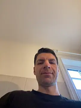 Ricoleckt online show from March 4, 2025, 7:51 am