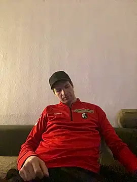 Ricoleckt online show from January 19, 2025, 1:32 am