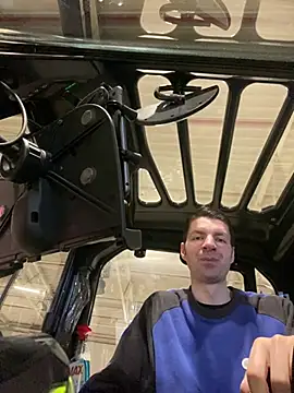 Ricoleckt online show from March 14, 2025, 6:32 am