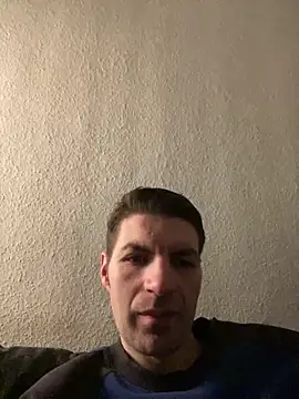 Ricoleckt online show from March 7, 2025, 9:06 pm