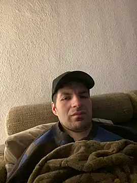 Ricoleckt online show from January 14, 2025, 6:49 pm