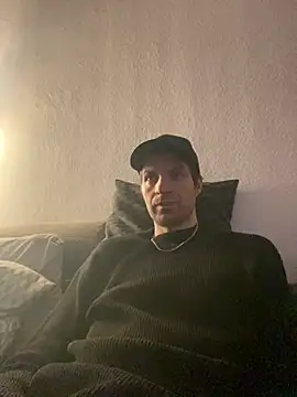 Ricoleckt online show from February 8, 2025, 9:36 pm