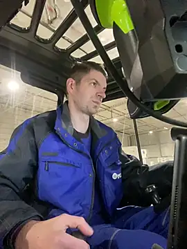 Ricoleckt online show from February 18, 2025, 2:16 pm