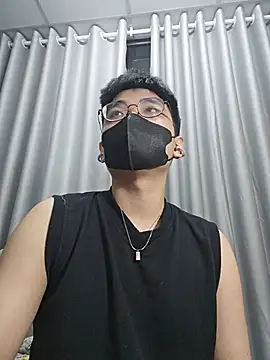 xboyvn9 online show from November 7, 2025, 2:32 pm