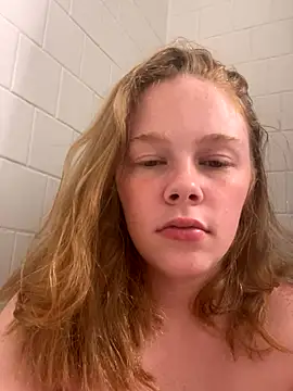 Snapshot of daddyscumprincess chatting on October 30, 2025, 1:04 am daddyscumprincess online show from October 30, 2025, 1:04 am