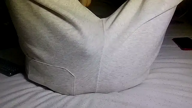 VersGuy24 online show from February 25, 2026, 9:58 pm