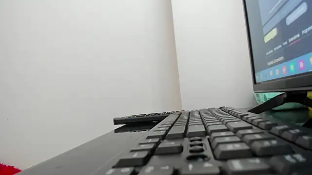 samantha  wilson online show from December 17, 2025, 3:06 pm