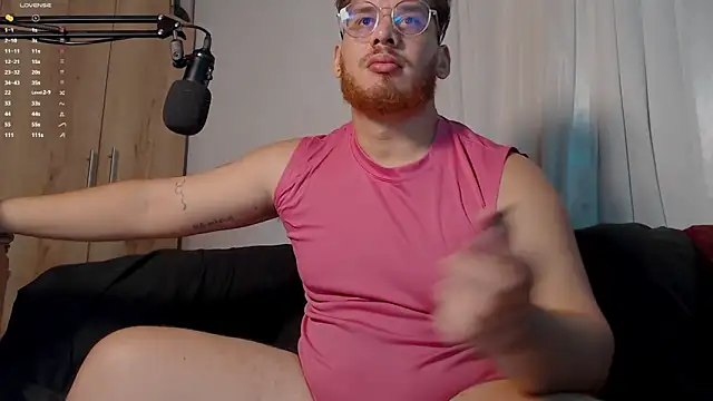 anotherbigboy  online show from December 3, 2025, 12:26 pm