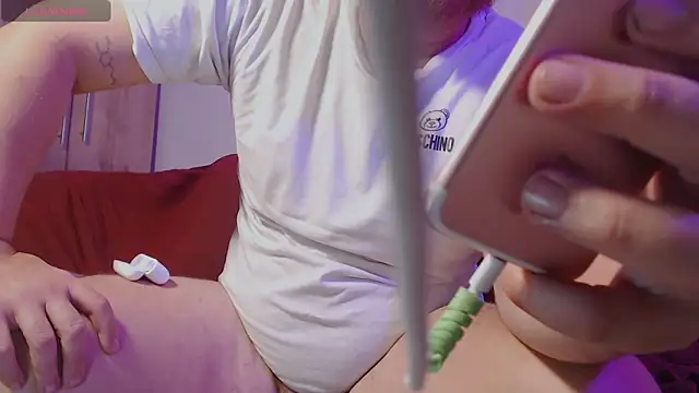 anotherbigboy  online show from December 16, 2025, 11:03 am