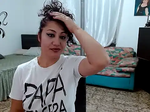 danasantoreal online show from November 7, 2025, 3:49 pm