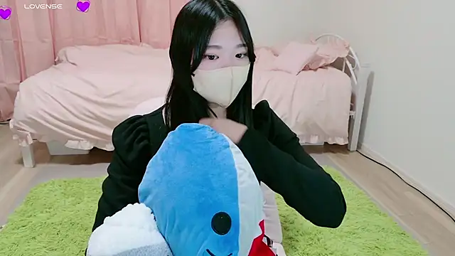 suzuuuuu online show from December 15, 2024, 4:07 am