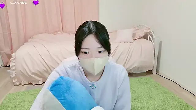 suzuuuuu online show from December 8, 2024, 4:33 am