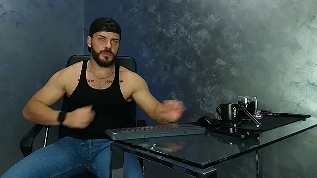 juliusmasters online show from October 31, 2025, 9:11 pm