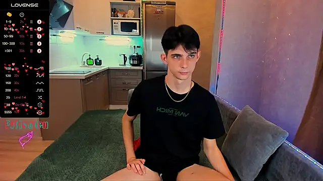 Snapshot of Aaron_Boom chatting on September 28, 2025, 7:10 pm Aaron Boom online show from September 28, 2025, 7:10 pm