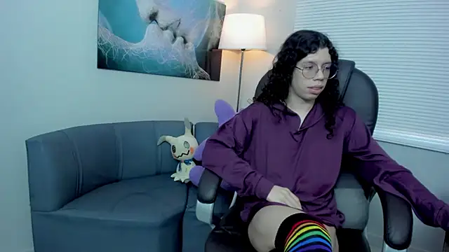 Angel Dust18 online show from November 7, 2025, 3:49 pm