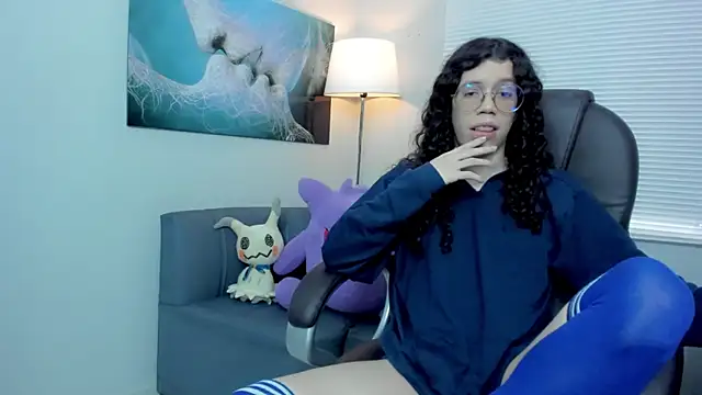 Angel Dust18 online show from December 5, 2025, 4:38 pm