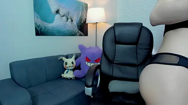 Angel Dust18 online show from October 23, 2025, 2:27 pm