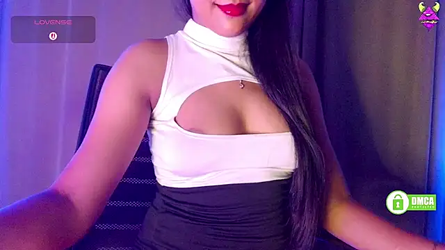 Snapshot of CallMeSima chatting on November 1, 2025, 5:07 pm CallMeSima online show from November 1, 2025, 5:07 pm