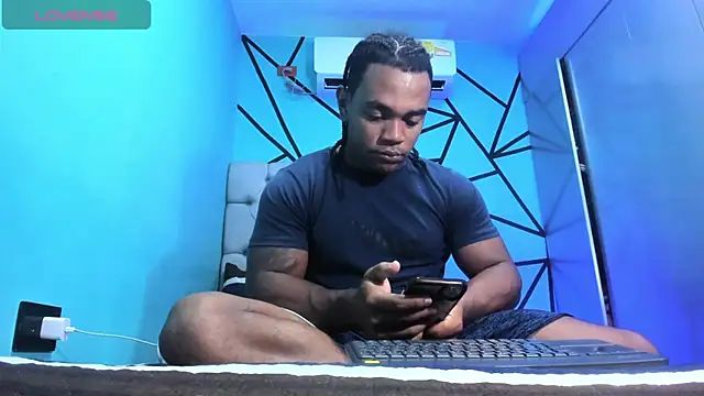 Snapshot of juande_24 chatting on June 4, 2026, 2:33 pm juande 24 online show from June 4, 2026, 2:33 pm