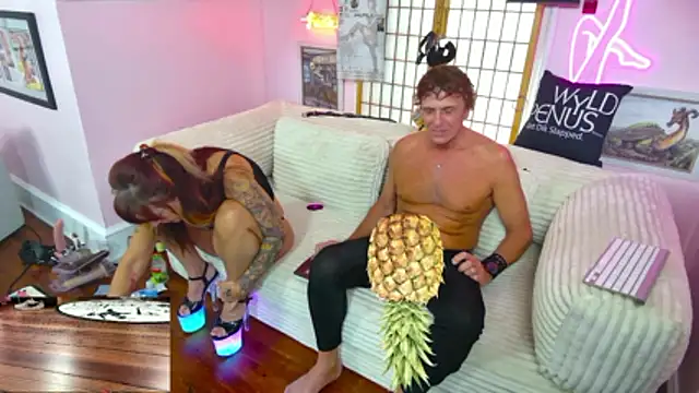 Snapshot of sexyandjagundo@xh chatting on January 19, 2026, 2:43 pm sexyandjagundoxh online show from January 19, 2026, 2:43 pm