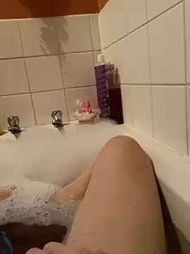 Snapshot of Russell1508 chatting on January 23, 2025, 4:37 pm Russell1508 online show from January 23, 2025, 4:37 pm