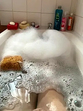 Snapshot of Russell1508 chatting on September 23, 2025, 4:14 pm Russell1508 online show from September 23, 2025, 4:14 pm