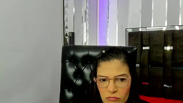 KatteMoss online show from March 7, 2025, 8:22 pm