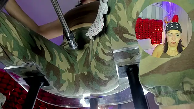 KatteMoss online show from February 10, 2026, 8:30 pm