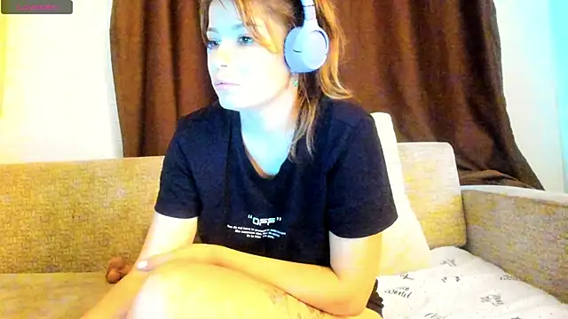 Leila purr18 online show from September 13, 2025, 11:54 am