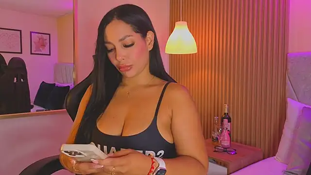 Dakota diaz  online show from November 11, 2025, 8:03 pm