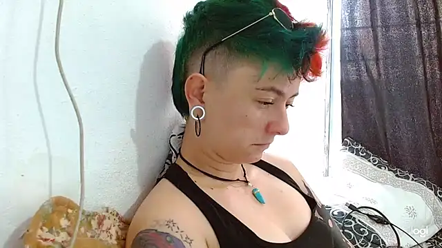 tomboyblue online show from February 25, 2025, 6:12 pm