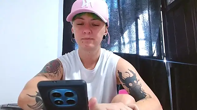 tomboyblue online show from April 11, 2026, 6:55 pm