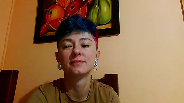 Snapshot of tomboyblue chatting on June 15, 2026, 10:31 pm tomboyblue online show from June 15, 2026, 10:31 pm