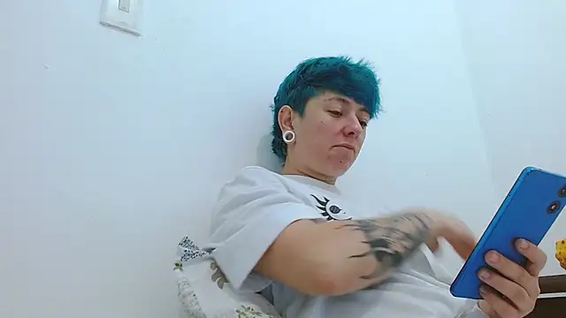 tomboyblue online show from February 20, 2026, 8:55 pm