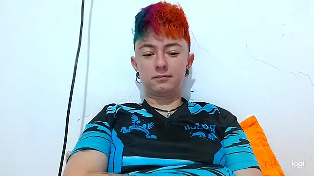tomboyblue online show from February 5, 2025, 3:52 pm