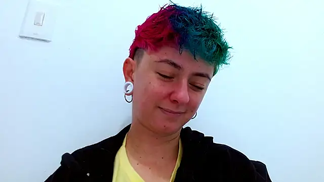 tomboyblue online show from November 20, 2025, 1:01 pm