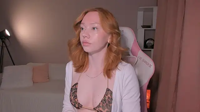 foxyMistrees online show from October 5, 2025, 10:33 pm