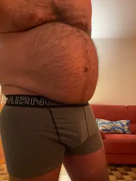 porompomperro online show from January 21, 2025, 8:21 pm