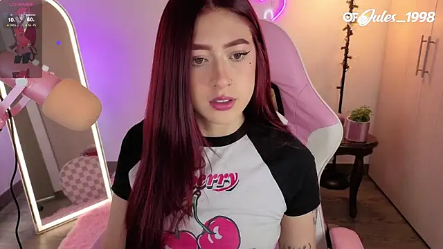 violet ch online show from April 17, 2026, 6:44 pm