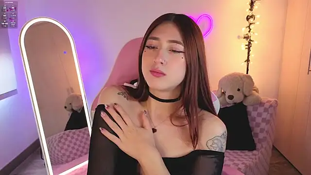 Snapshot of violet_ch chatting on February 6, 2026, 6:37 pm violet ch online show from February 6, 2026, 6:37 pm