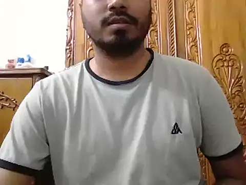 desiboyasif online show from October 6, 2025, 6:08 pm