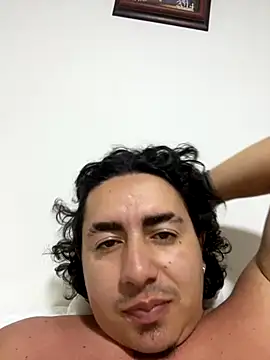 DanielGomez9 online show from October 14, 2025, 2:45 am