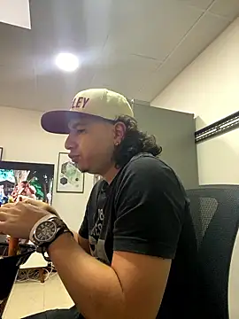 DanielGomez9 online show from January 17, 2026, 8:56 pm