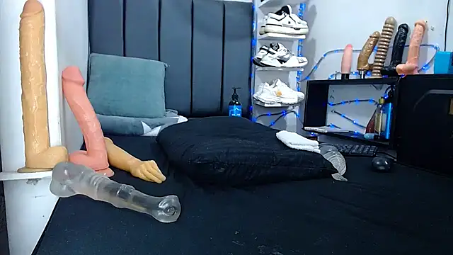 Snapshot of LaGersoon chatting on November 11, 2025, 3:34 am LaGersoon online show from November 11, 2025, 3:34 am