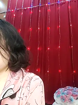 Lyly sexy2k online show from December 1, 2025, 2:12 am