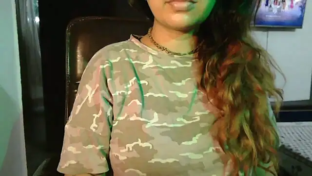 urvashihott online show from September 11, 2025, 9:09 am