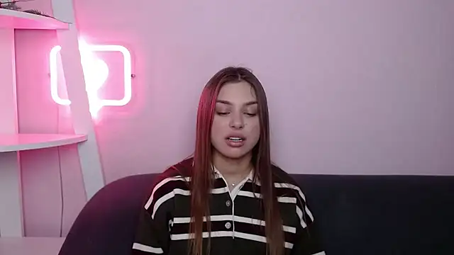 MilanaAngelAs online show from February 17, 2026, 8:39 pm