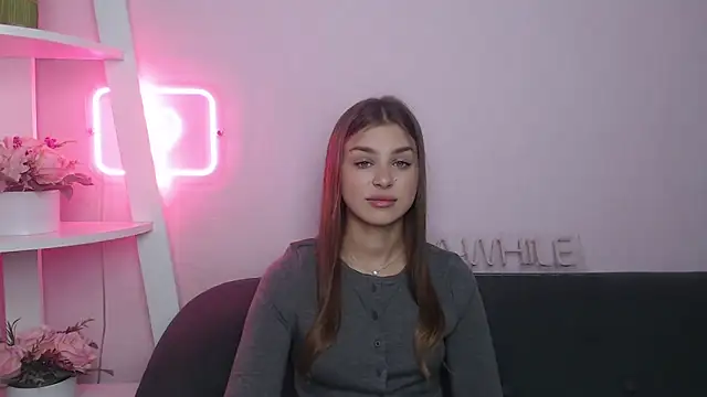 MilanaAngelAs online show from November 14, 2025, 5:44 am