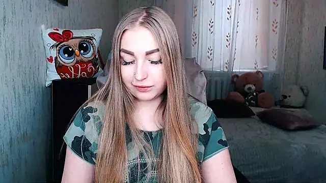 Snapshot of _KittyBoo chatting on February 12, 2026, 8:03 am KittyBoo online show from February 12, 2026, 8:03 am