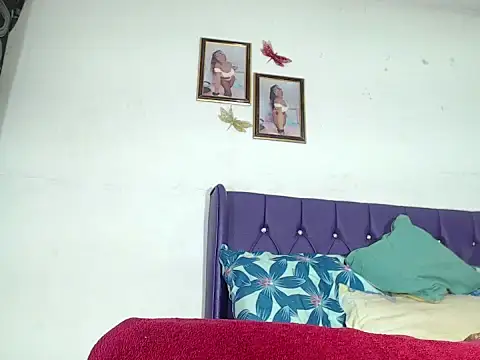 KandyHot  online show from February 5, 2026, 1:12 am